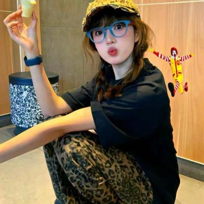 平凡巷里白月光